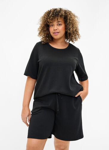 Zizzi Shorts en mélange de modal avec des poches, Black, Model image number 0