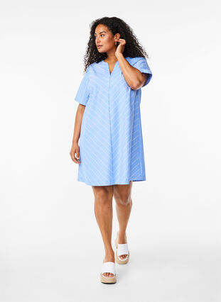 Zizzi Robe rayée en coton biologique, Blue Stripe, Model image number 2