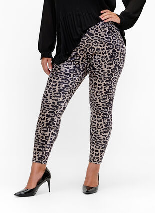 Zizzi Legging en velours avec imprimé léopard, Leopard, Model image number 0