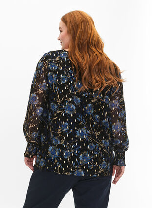 Zizzi Blouse à fleurs à manches longues et col en V, Black Blue Flower , Model image number 1