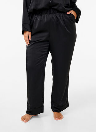 Zizzi Pantalon de pyjama en satin avec taille élastiquée, Black, Model image number 2