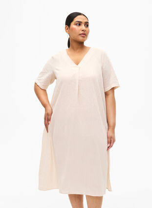 Zizzi Robe caftan en mélange de coton avec du lin, Sandshell, Model image number 0