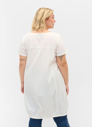 Zizzi Robe en coton à manches courtes, Bright White, Model image number 1