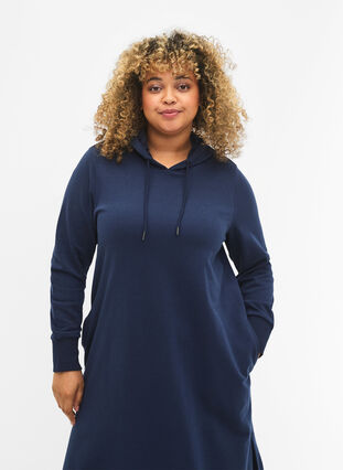 Zizzi Robe sweat-shirt à capuche, Dress Blues, Model image number 2