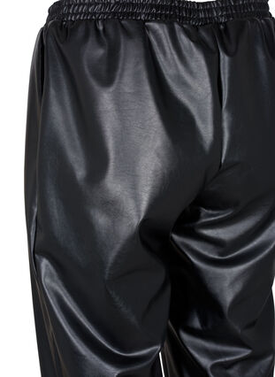 Zizzi Pantalon en simili-cuir avec poches, Black, Packshot image number 3