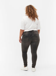 Jean Amy super slim à taille haute, Dark Grey Denim, Model