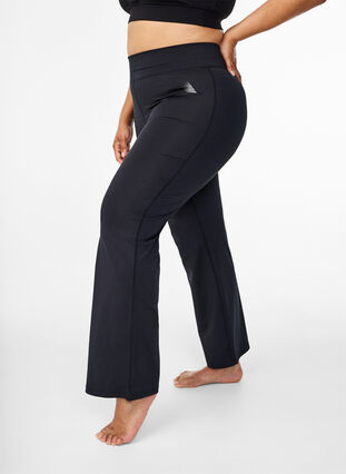 Zizzi Pantalon de sport évasé, Black, Model image number 0