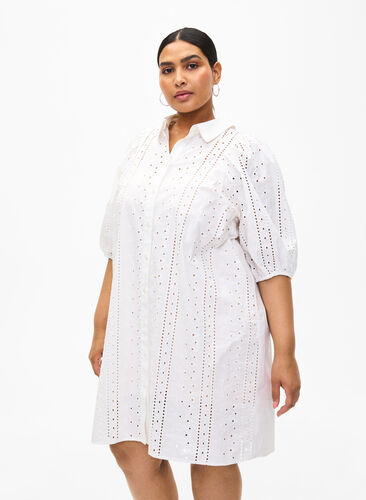 Zizzi Robe chemise en coton avec broderie anglaise, Off White, Model image number 0