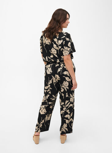 Zizzi FLASH – Pantalon imprimé avec poches, Black Off White Fl., Model image number 1
