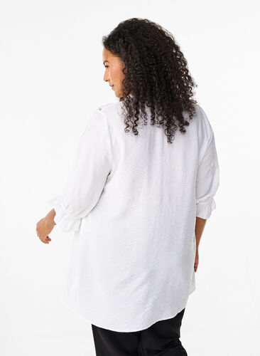 Zizzi Chemise longue en viscose avec détail en dentelle, Bright White, Model image number 1