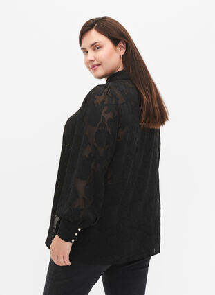 Zizzi Chemise look jacquard avec boutons en nacre, Black, Model image number 1