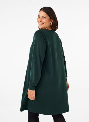 Zizzi Robe courte avec détails en dentelle, Scarab, Model image number 1