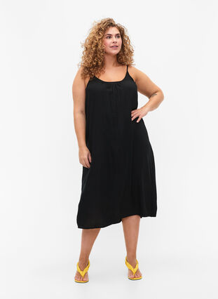 Zizzi Robe à bretelles en viscose avec imprimé, Black, Model image number 0