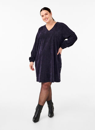 Zizzi Robe courte en velours avec poches, Black, Model image number 4