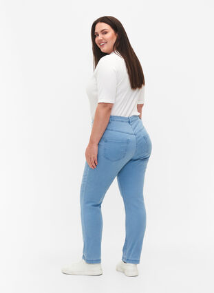 Zizzi  Emily jeans slim fit taille normale, Ex Lt Blue, Model image number 1