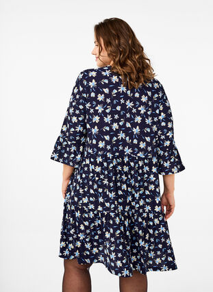 Zizzi Robe courte évasée à imprimé floral, Night Sky AOP, Model image number 1