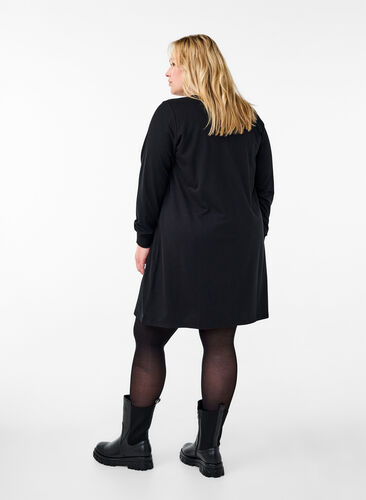 Zizzi Robe courte avec détails en dentelle, Black, Model image number 1