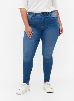 Zizzi Jean Amy super slim à taille haute, Light blue, Model image number 2