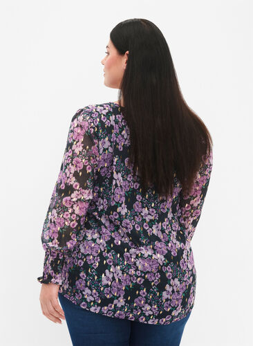 Zizzi Blouse à fleurs à manches longues et col en V, Black Small Fl. AOP, Model image number 1