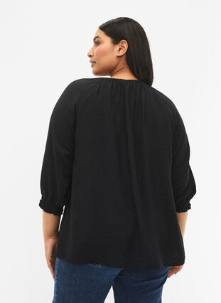 Zizzi Blouse en viscose en forme de A avec des manches 3/4., Black, Model image number 1