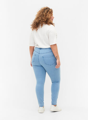 Zizzi Jean Amy super slim à taille haute, Ex Lt Blue, Model image number 1