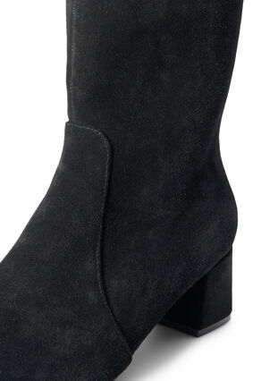 Zizzi Large – Bottes en daim à talon, Black, Packshot image number 3