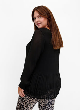 Zizzi Blouse plissée à manches longues avec col en V, Black, Model image number 1