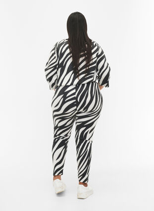 Zizzi Leggings avec imprimé zébré, White Zebra, Model image number 1