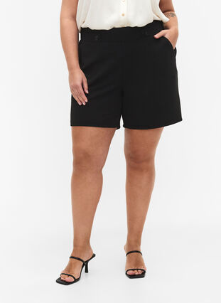 Zizzi Short avec poches et coupe ample, Black, Model image number 2