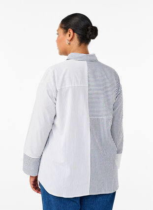 Zizzi Chemise à manches longues avec rayures, Lava Smoke Stripe, Model image number 1