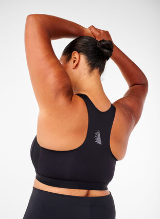 Zizzi Soutien-gorge de sport avec une fermeture sur le devant et un maintien élevé, Black, Model image number 1