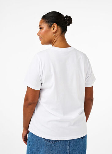 Zizzi T-shirt basique en coton à col rond, Bright White, Model image number 1