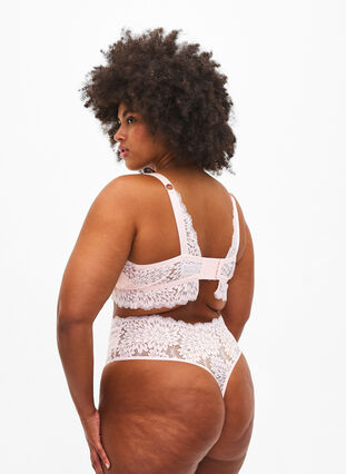 Zizzi String taille haute en dentelle, Peach Blush, Model image number 1