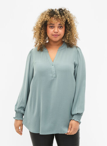 Zizzi Blouse avec smocks et décolleté en V, Chinois Green, Model image number 0