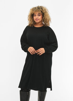 Zizzi Robe en tricot overzise avec fente, Black, Model image number 2