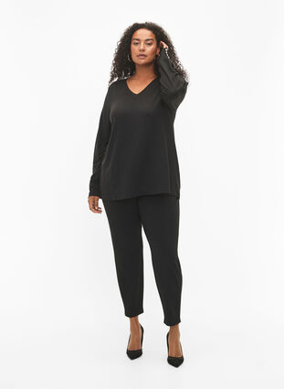 Zizzi Blouse à manches longues avec large revers et boutons, Black, Model image number 2