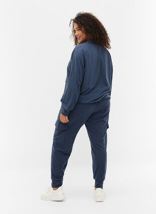 Zizzi Pantalon de jogging avec poches cargo, Insignia Blue Mel. , Model image number 1