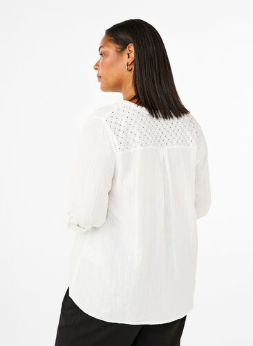 Zizzi Chemisier en coton à broderie anglaise et manches 3/4, Bright White, Model image number 1