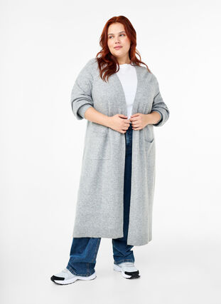 Zizzi Long cardigan tricoté avec poches, Light Grey Melange, Model image number 2