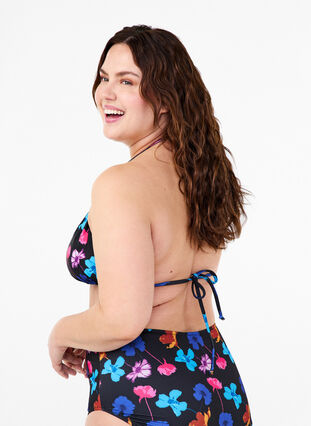 Zizzi Soutien-gorge de bikini triangle avec imprimé, Black Flower AOP, Model image number 1