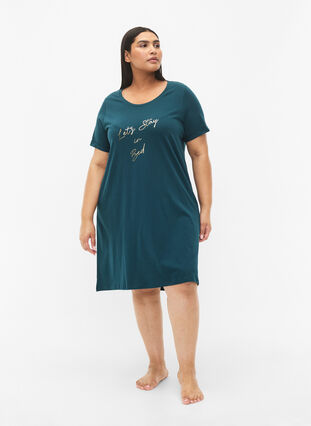 Zizzi Chemise de nuit à manches courtes en coton biologique , Deep Teal Lets, Model image number 2