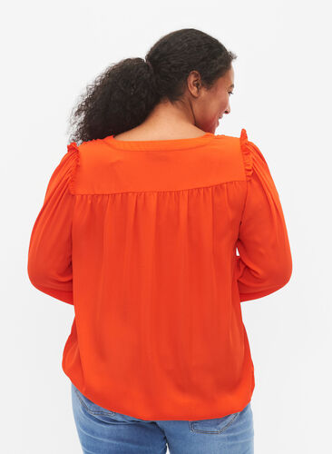 Zizzi Blouse à manches longues avec des détails froncés., Orange.com, Model image number 1