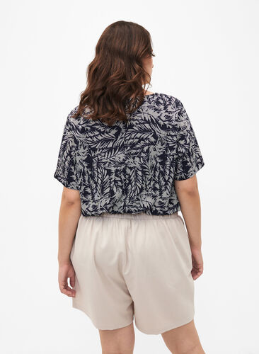 Zizzi FLASH - Shorts amples avec des poches, Moonbeam, Model image number 1
