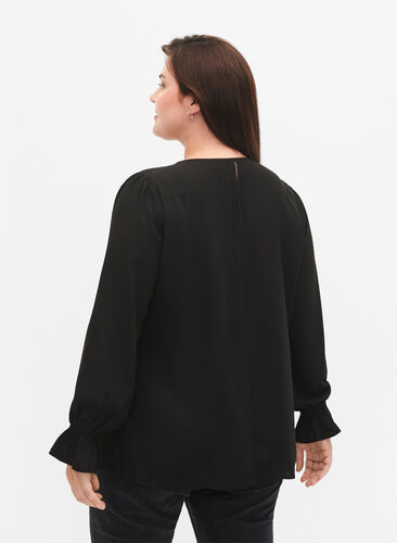 Zizzi Blouse à manches longues smockées, Black, Model image number 1