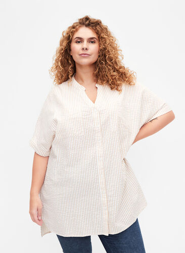 Zizzi Chemise rayée avec poches de poitrine, Natrual/S. Stripe, Model image number 0