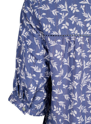 Zizzi Robe courte en viscose avec bordure en dentelle et coupe trapèze évasée., M. Blue Flower AOP, Packshot image number 3