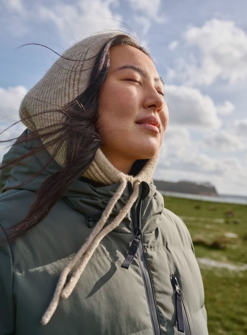 Zizzi Veste polaire verte avec poches et capuche, , Model, 2