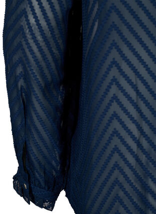 Zizzi Chemisier à volants et texture à motifs, Navy Blazer, Packshot image number 3