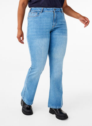 Zizzi Jeans bootcut Ellen à taille haute, Light blue, Model image number 2