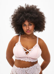 Bralette avec détail de cordon et rembourrage doux, Peach Blush, Model